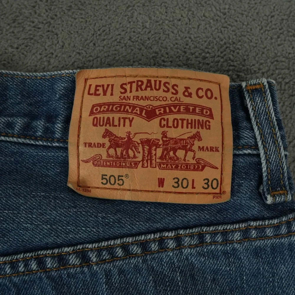 Levi's 505 Jeans Mens 30x30 Blue Medium Wash Regular Fit Denim Straight Leg Y2K